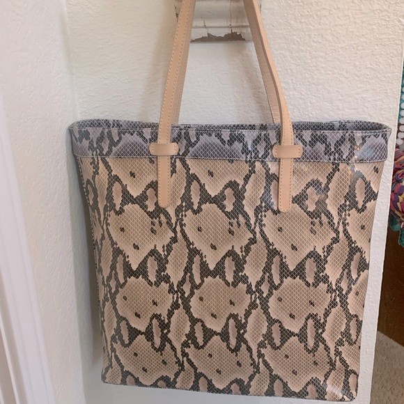 Consuela Handbags - Consuela Margot Slim Tote ✨ NWOT